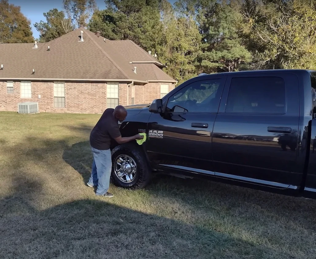 On-site truck detailing